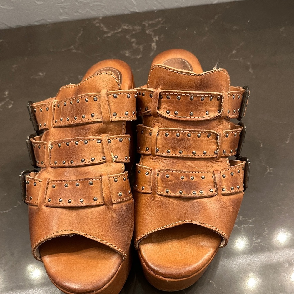 Freebird by Steven Brown Leather Sandals